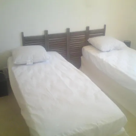 House With 3 Bedrooms In Porto Vecchio With Wonderful Mountain View Furnished Garden And Wifi 8 Km From The Beach 度假居